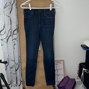Hollister high-rise skinny jeans